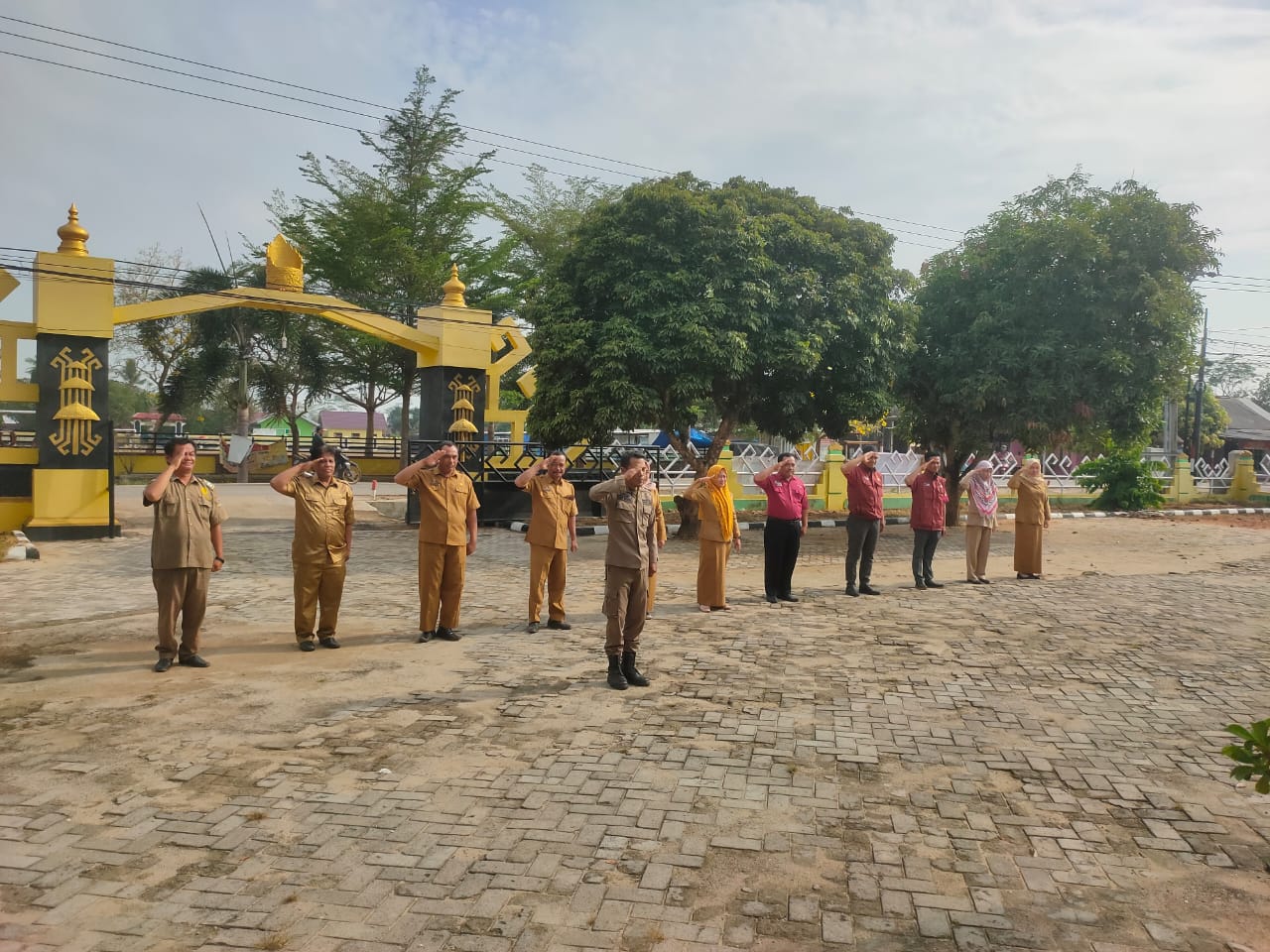 Apel mingguan di Kantor Camat Seputih Agung (Senin, 06 November 2023)